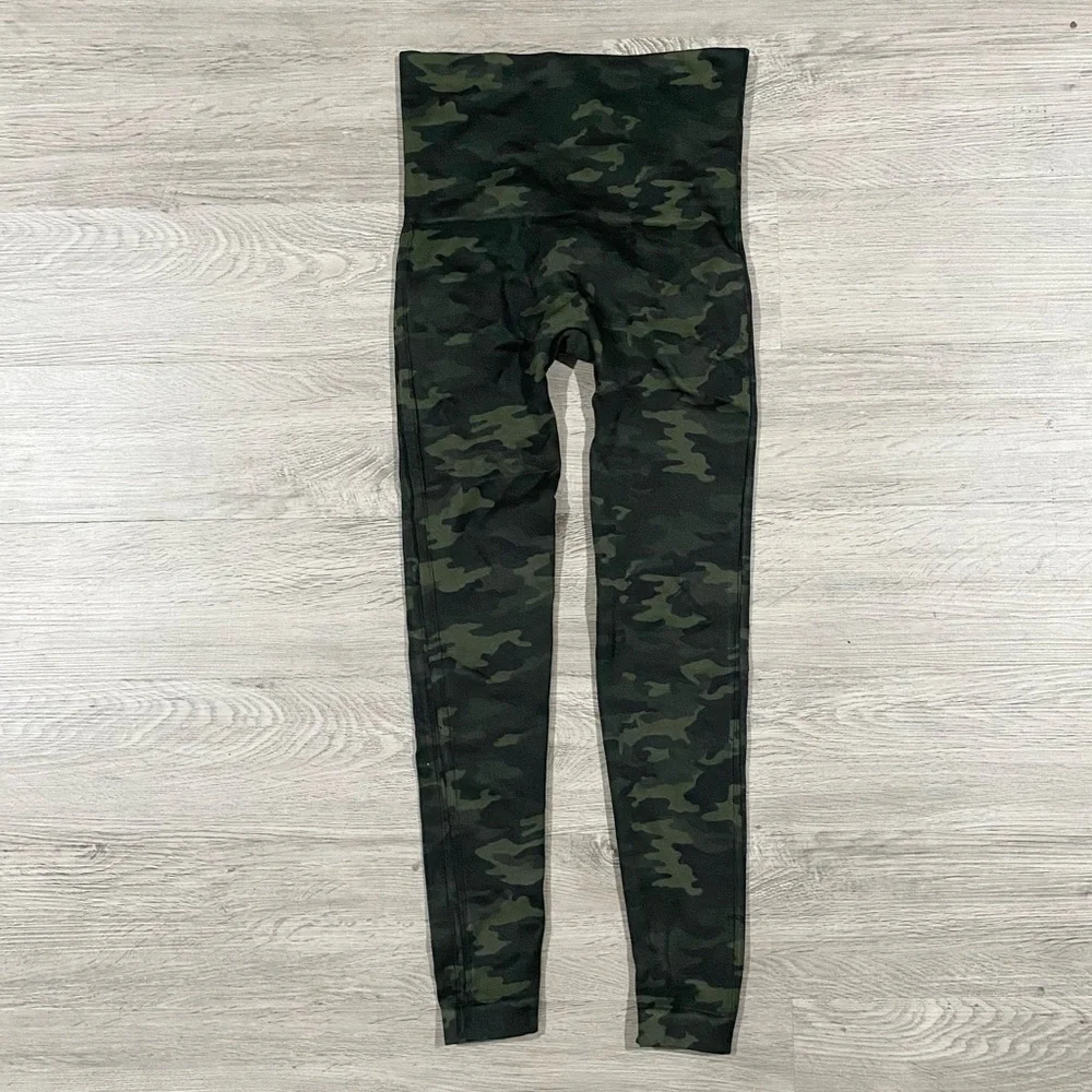 Spanx Seamless Camo‎ Leggings